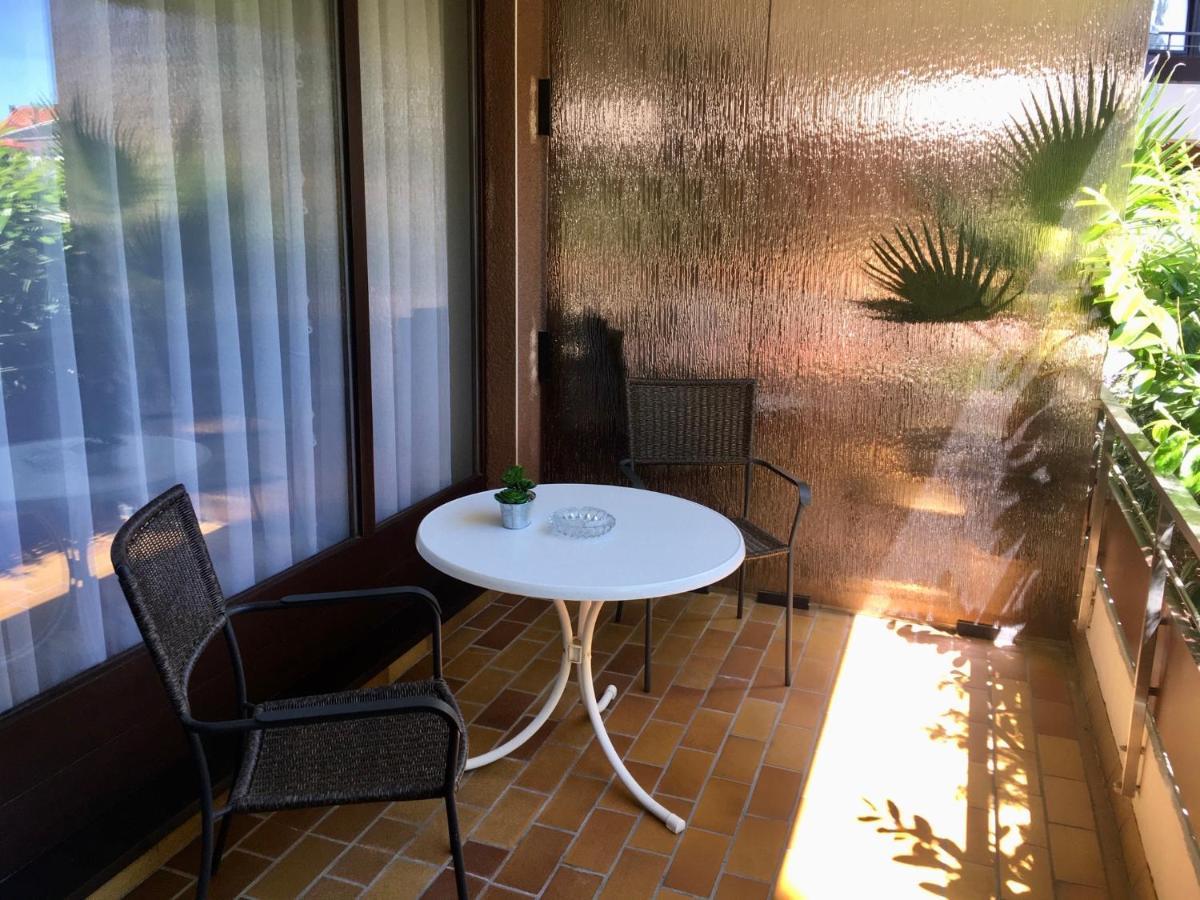 Appartementresidenz Am Kurpark - Ferienwohnungen Mit Pool & Sauna & Garage Bad Salzuflen Exteriör bild
