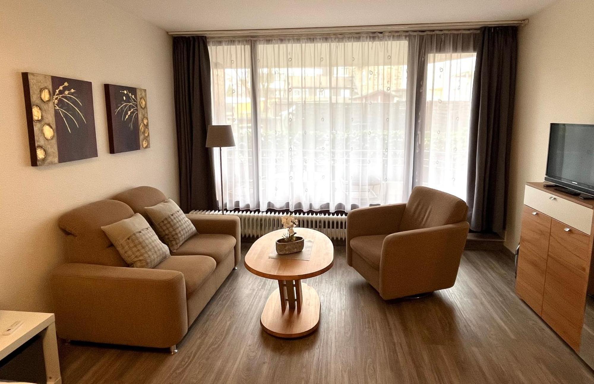 Appartementresidenz Am Kurpark - Ferienwohnungen Mit Pool & Sauna & Garage Bad Salzuflen Rum bild
