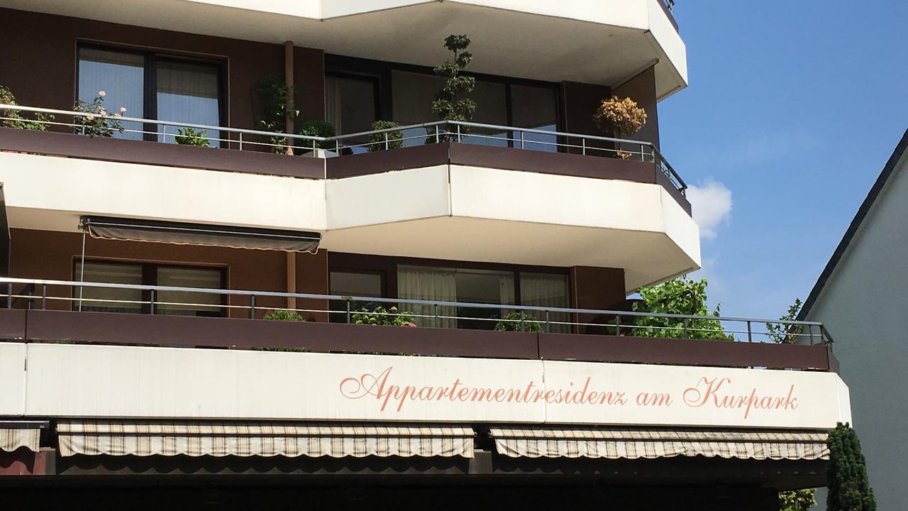 Appartementresidenz Am Kurpark - Ferienwohnungen Mit Pool & Sauna & Garage Bad Salzuflen Exteriör bild